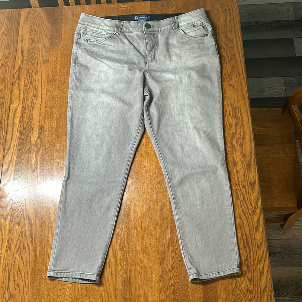 Democracy Ab Solution Light Grey Size 16 Cropped Jeans